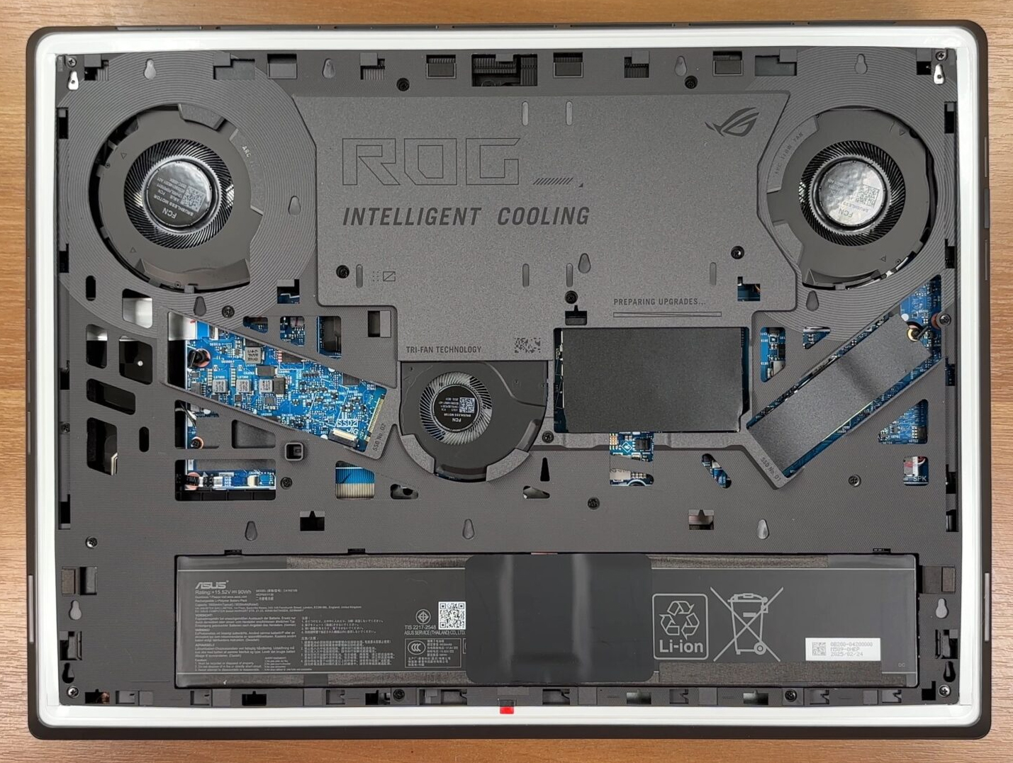 Internal Photo of Asus G815L, G835LW, G835, G815, backlit US keyboard (ASUS G815)